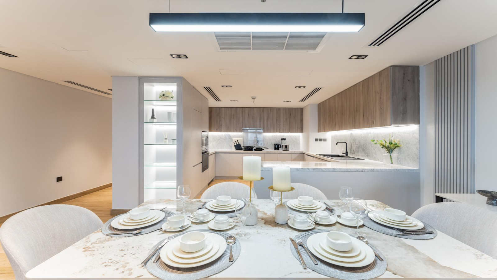 Palm Jumeirah, Dubai Penthouse Kitchen