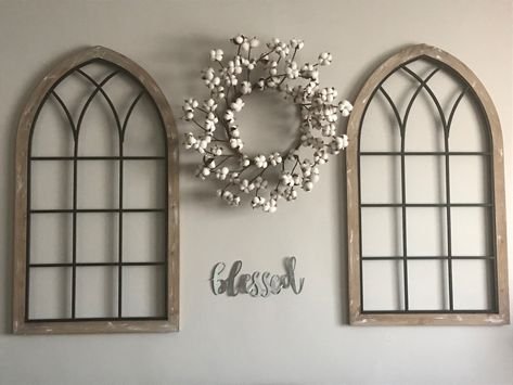 Wall & Window Décor