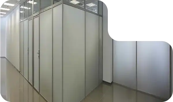 Professional glass partition setup in Dubai apartment by Fixit Home.